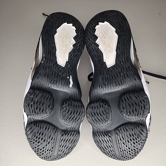 NIKE ZOOM LEBRON JAMES 17 "IN THE ARENA BIG KIDS OREO/BLACK-WHITE- Mr. B-b - Picture 6 of 7